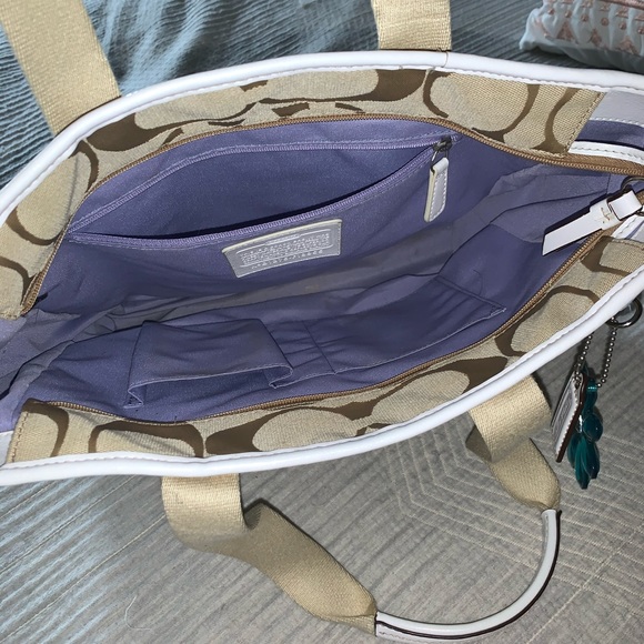 Coach Bag - Picture 5 of 7